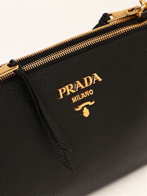 a tracolla borsa prada nera|Prada Borsa a Tracolla Con Zip .